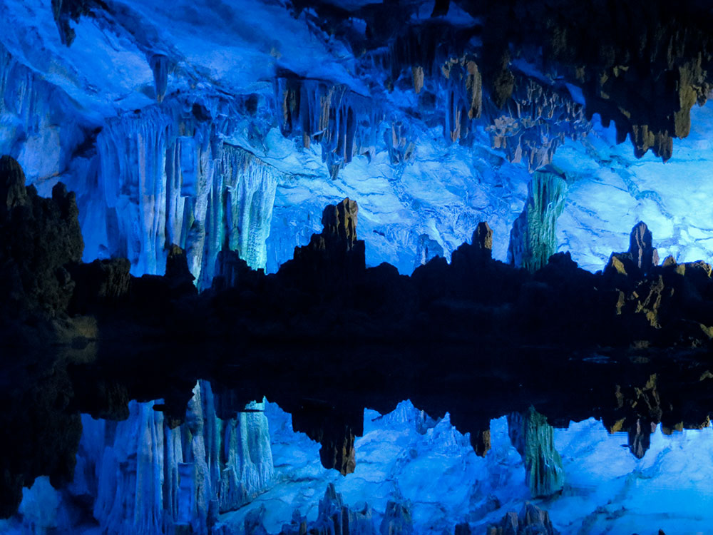 25 芦笛岩桂林 Guilin Grotte de la Flûte de Roseau, Chine Un tour du monde